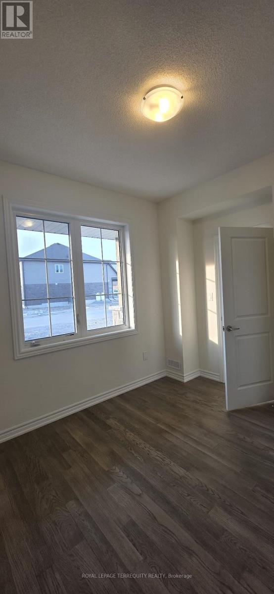 69 Hillcroft Way, Kawartha Lakes, Ontario  K0M 1A0 - Photo 11 - X12967488