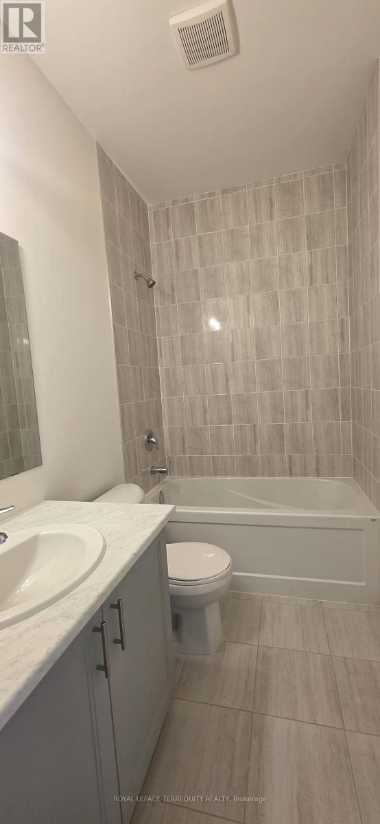 69 Hillcroft Way, Kawartha Lakes, Ontario  K0M 1A0 - Photo 5 - X12967488