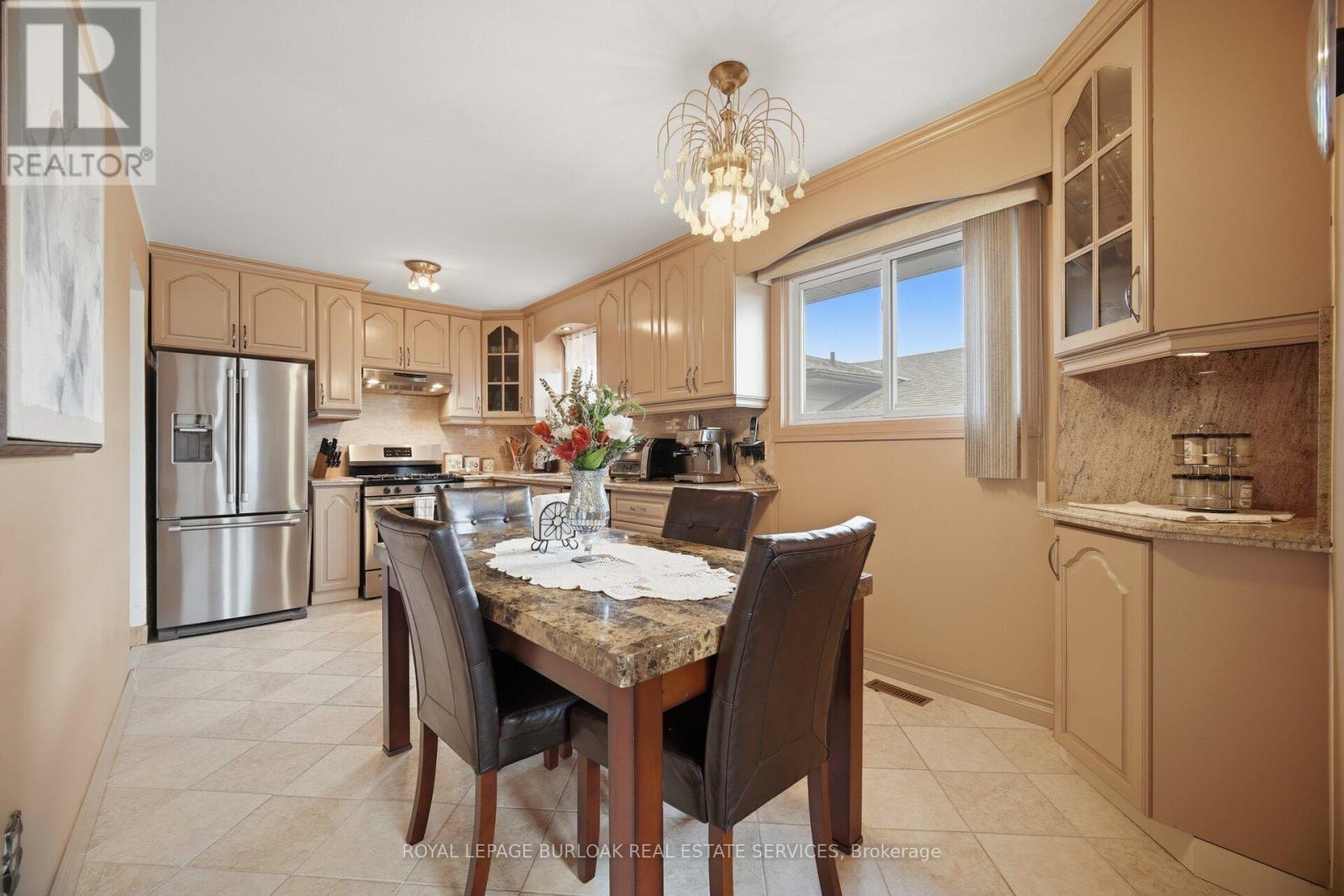 31 Summercrest Drive, Hamilton (Gershome), Ontario  L8K 6G5 - Photo 14 - X13012700