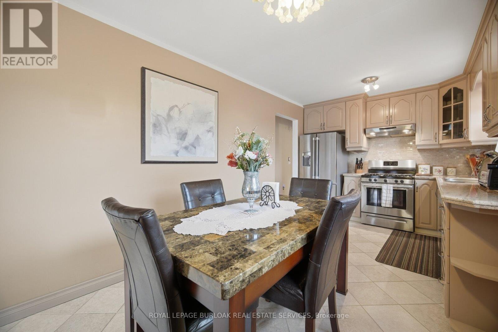 31 Summercrest Drive, Hamilton (Gershome), Ontario  L8K 6G5 - Photo 17 - X13012700