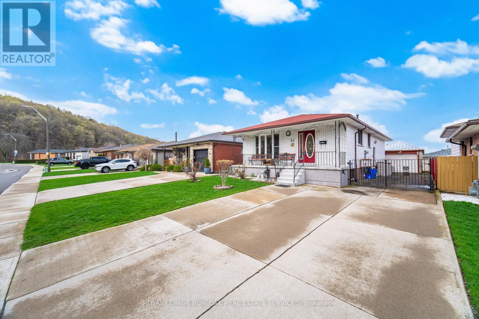 31 Summercrest Drive, Hamilton (Gershome), Ontario  L8K 6G5 - Photo 3 - X13012700