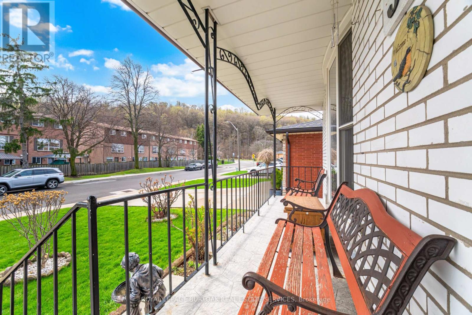 31 Summercrest Drive, Hamilton (Gershome), Ontario  L8K 6G5 - Photo 4 - X13012700