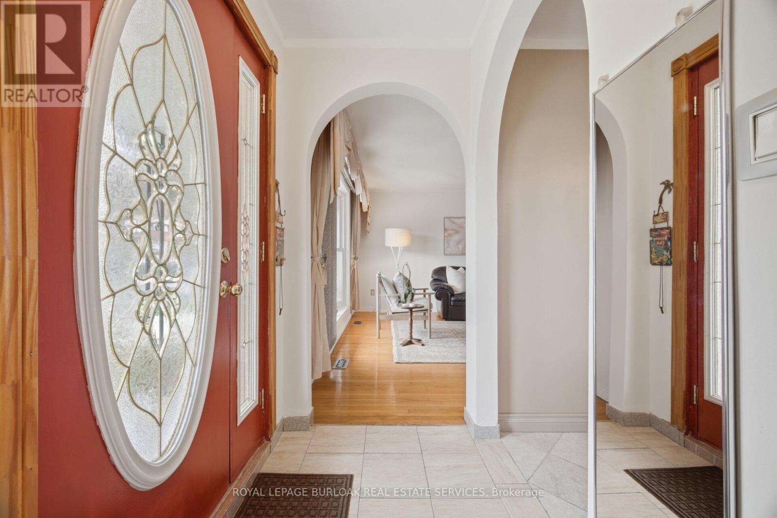 31 Summercrest Drive, Hamilton (Gershome), Ontario  L8K 6G5 - Photo 5 - X13012700