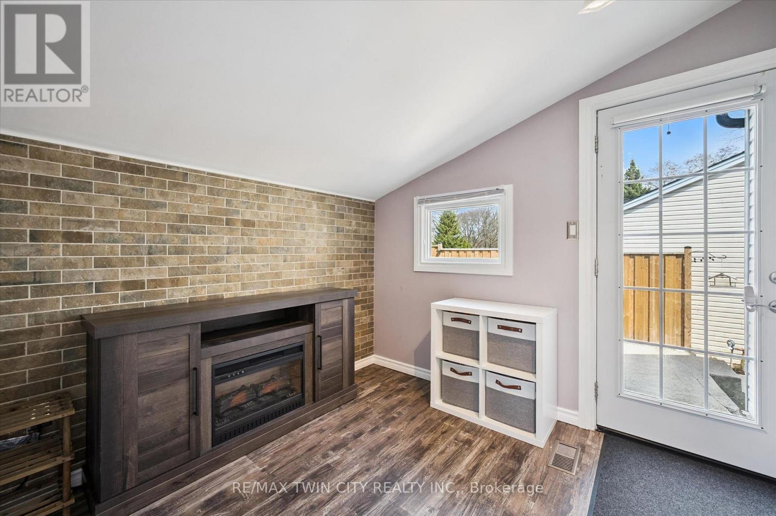 6 2 Avenue, Cambridge, Ontario  N1S 2B8 - Photo 15 - X13012742