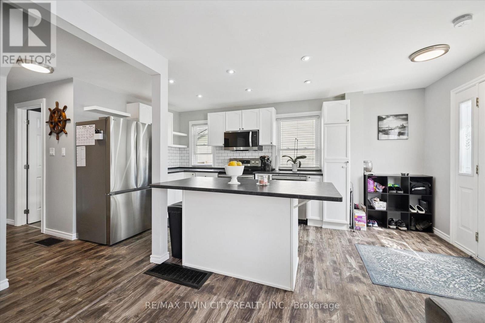 6 2 Avenue, Cambridge, Ontario  N1S 2B8 - Photo 8 - X13012742