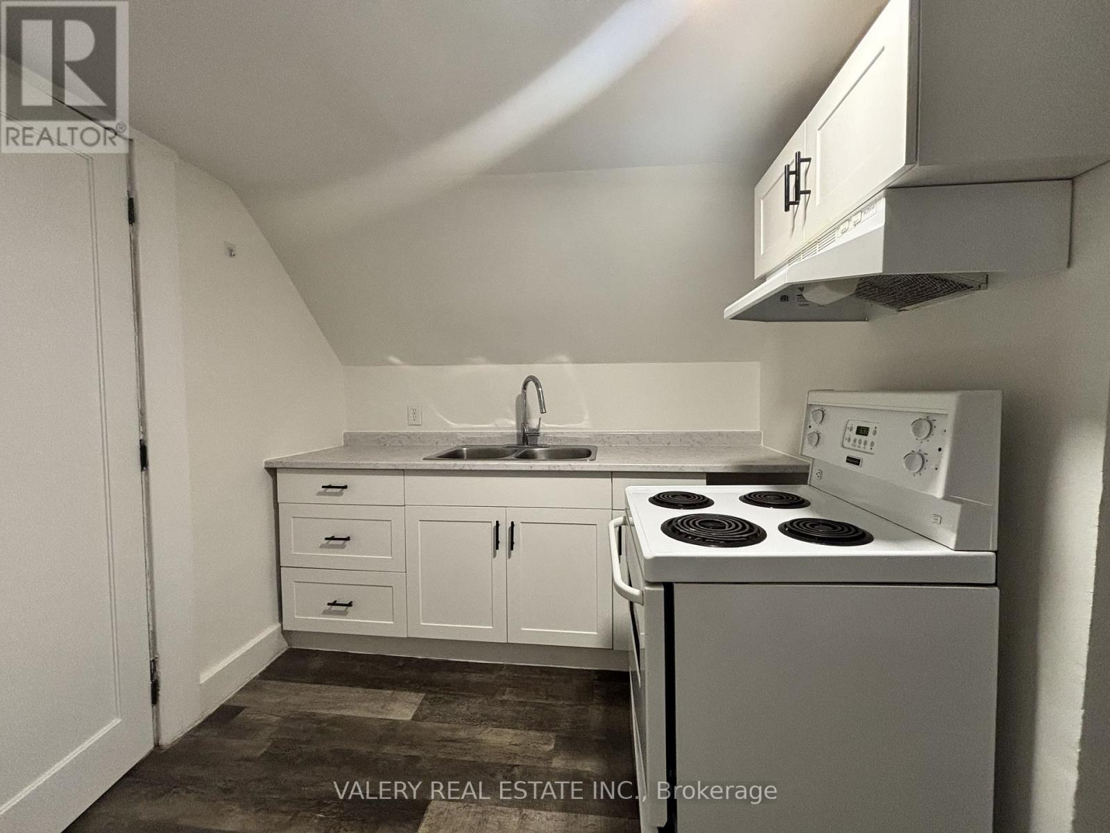 1 - 1091 Highland Ave Avenue, Windsor, Ontario  N9A 1R6 - Photo 10 - X13012762