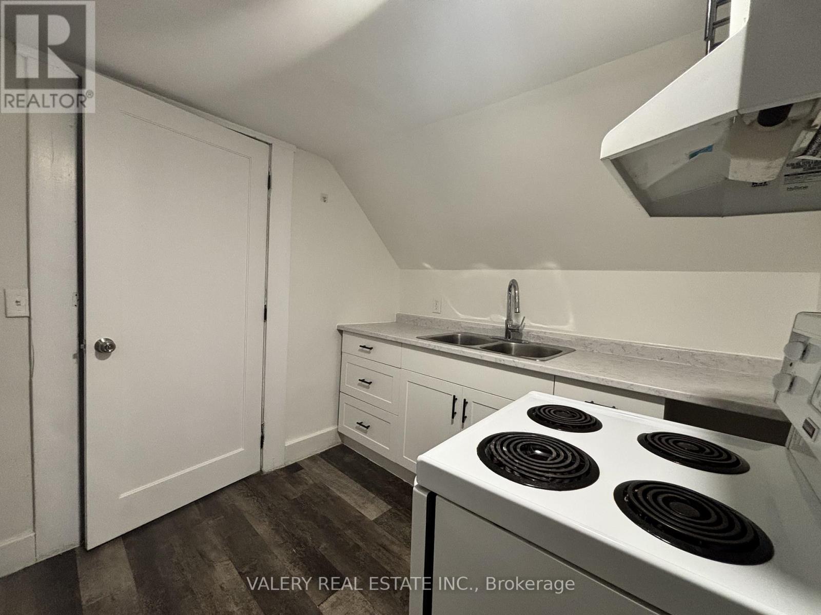 1 - 1091 Highland Ave Avenue, Windsor, Ontario  N9A 1R6 - Photo 11 - X13012762