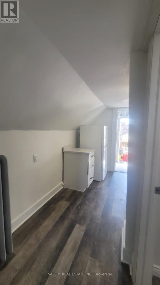 1 - 1091 Highland Ave Avenue, Windsor, Ontario  N9A 1R6 - Photo 13 - X13012762