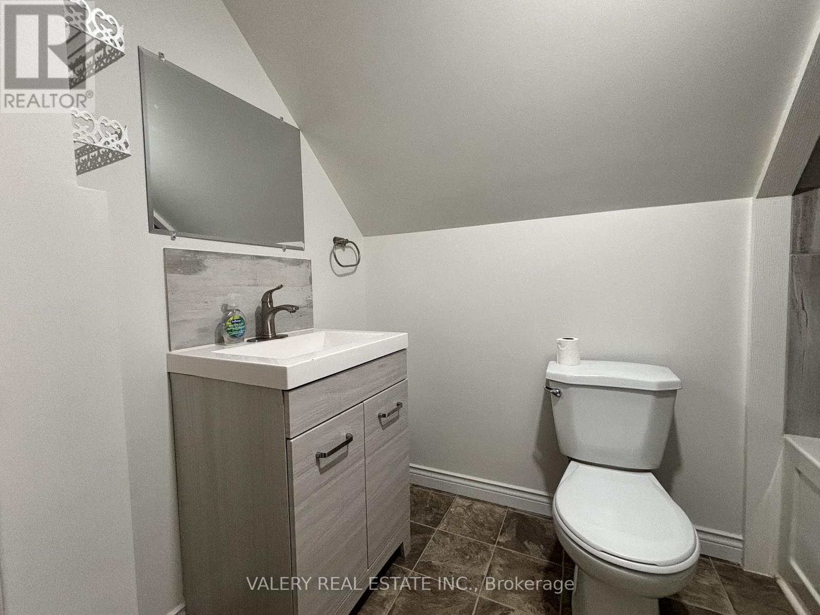 1 - 1091 Highland Ave Avenue, Windsor, Ontario  N9A 1R6 - Photo 5 - X13012762