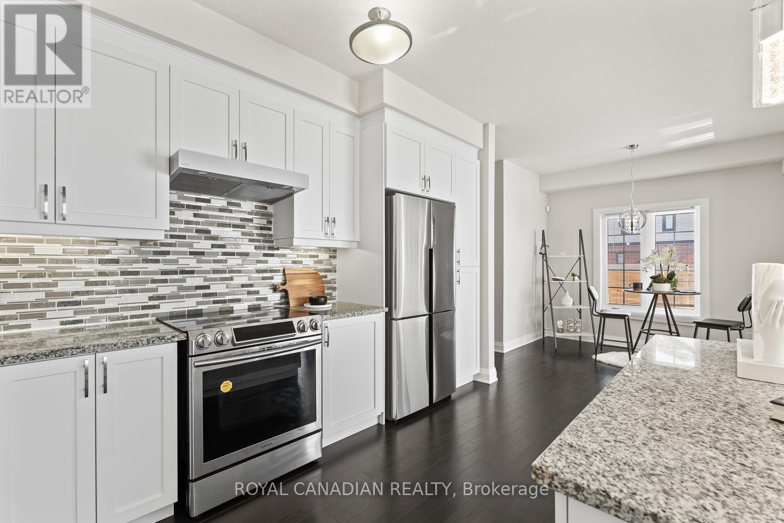 Upper - 301 Buttonbush Street, Waterloo, Ontario  N2V 0B2 - Photo 14 - X13012764