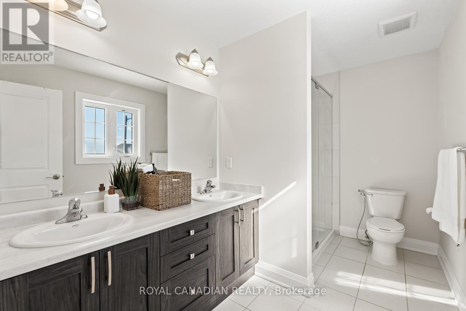 Upper - 301 Buttonbush Street, Waterloo, Ontario  N2V 0B2 - Photo 29 - X13012764