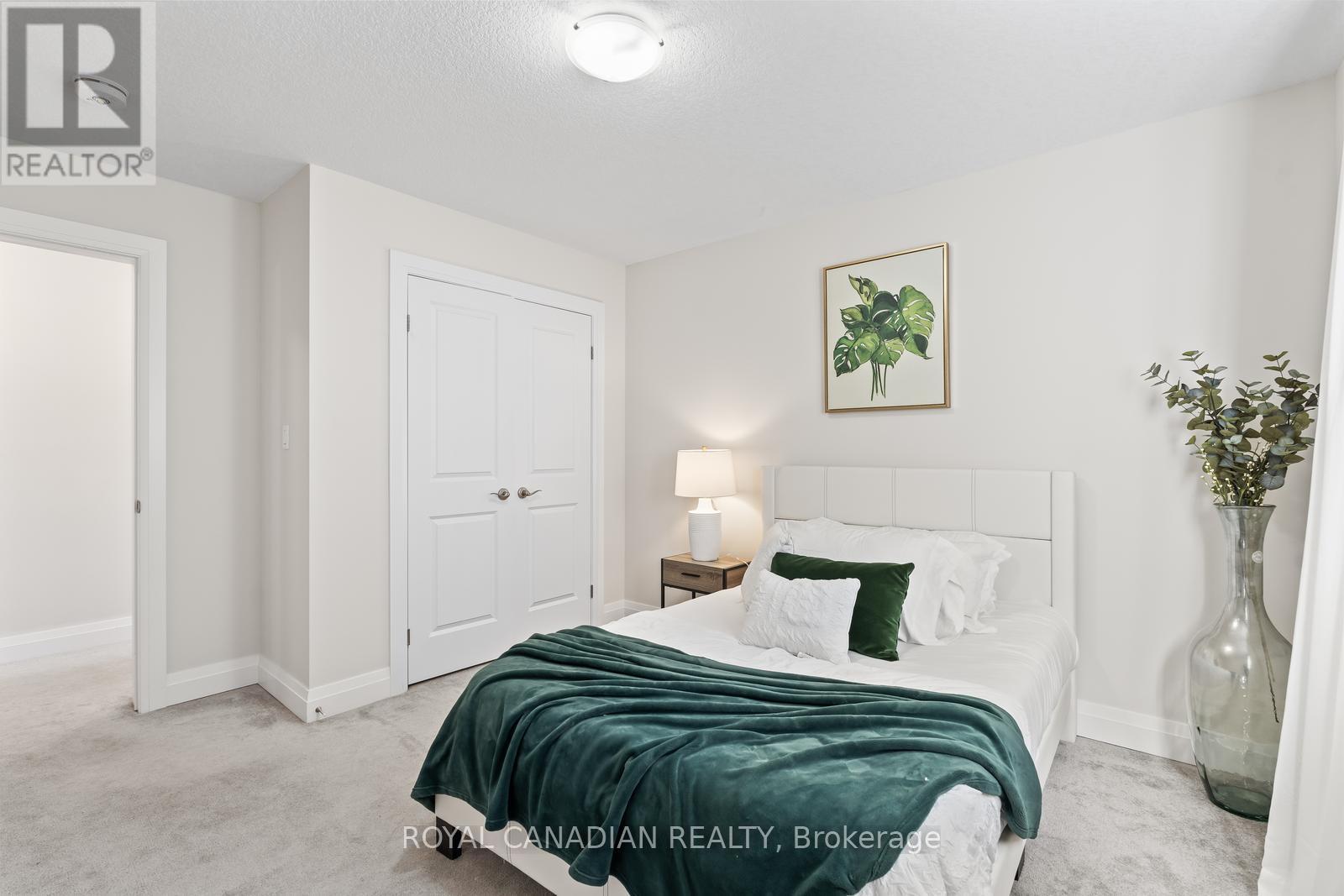 Upper - 301 Buttonbush Street, Waterloo, Ontario  N2V 0B2 - Photo 32 - X13012764