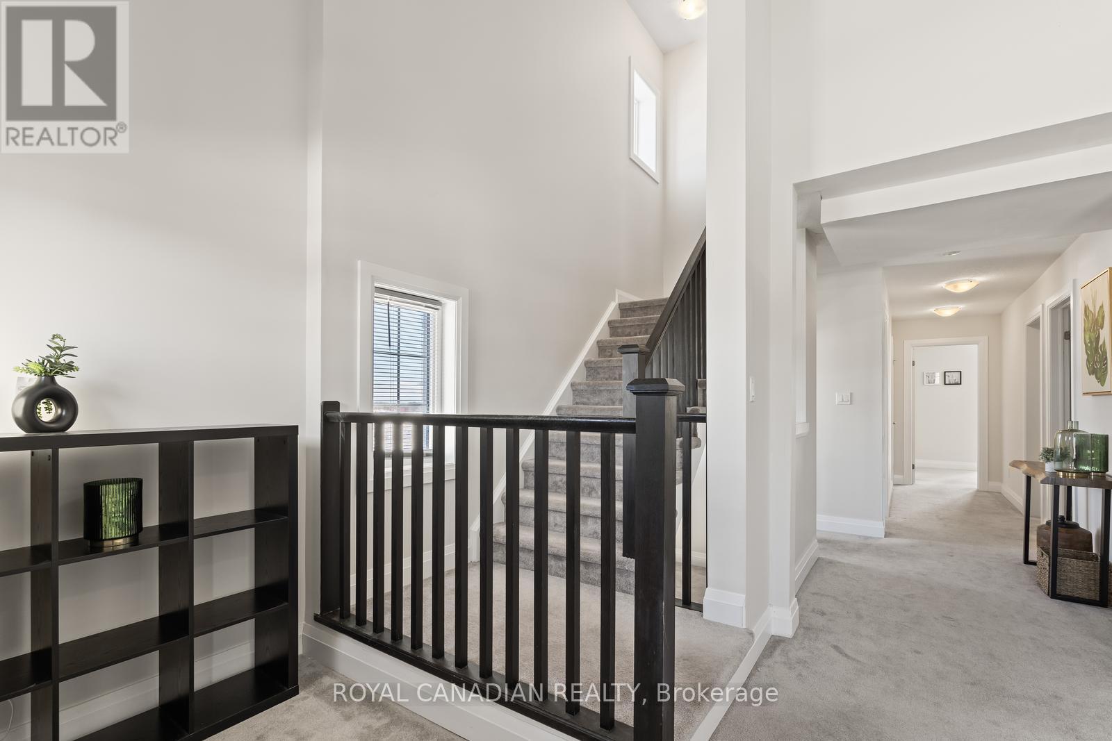 Upper - 301 Buttonbush Street, Waterloo, Ontario  N2V 0B2 - Photo 36 - X13012764