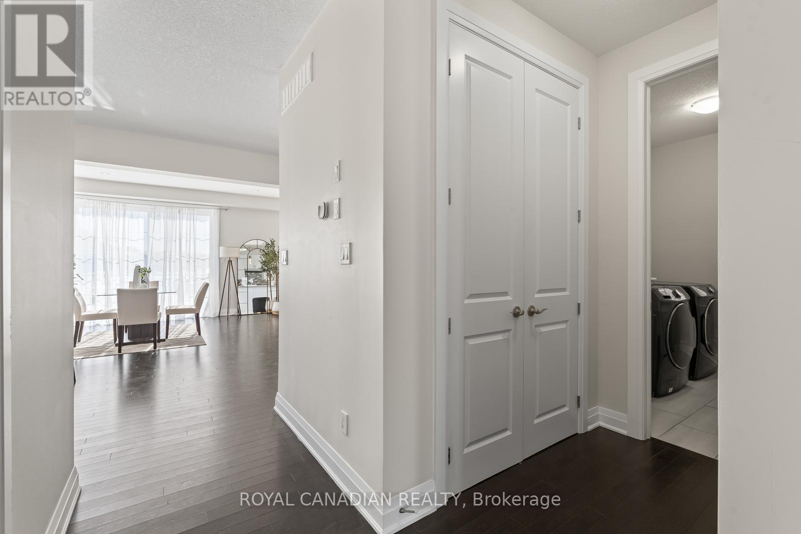 Upper - 301 Buttonbush Street, Waterloo, Ontario  N2V 0B2 - Photo 4 - X13012764