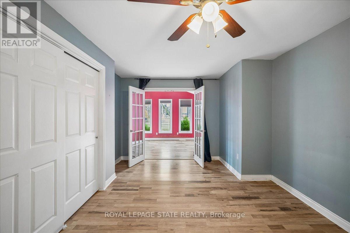 5 Herbert Court, Hamilton (Lakeshore), Ontario  L8E 5A7 - Photo 12 - X13012786