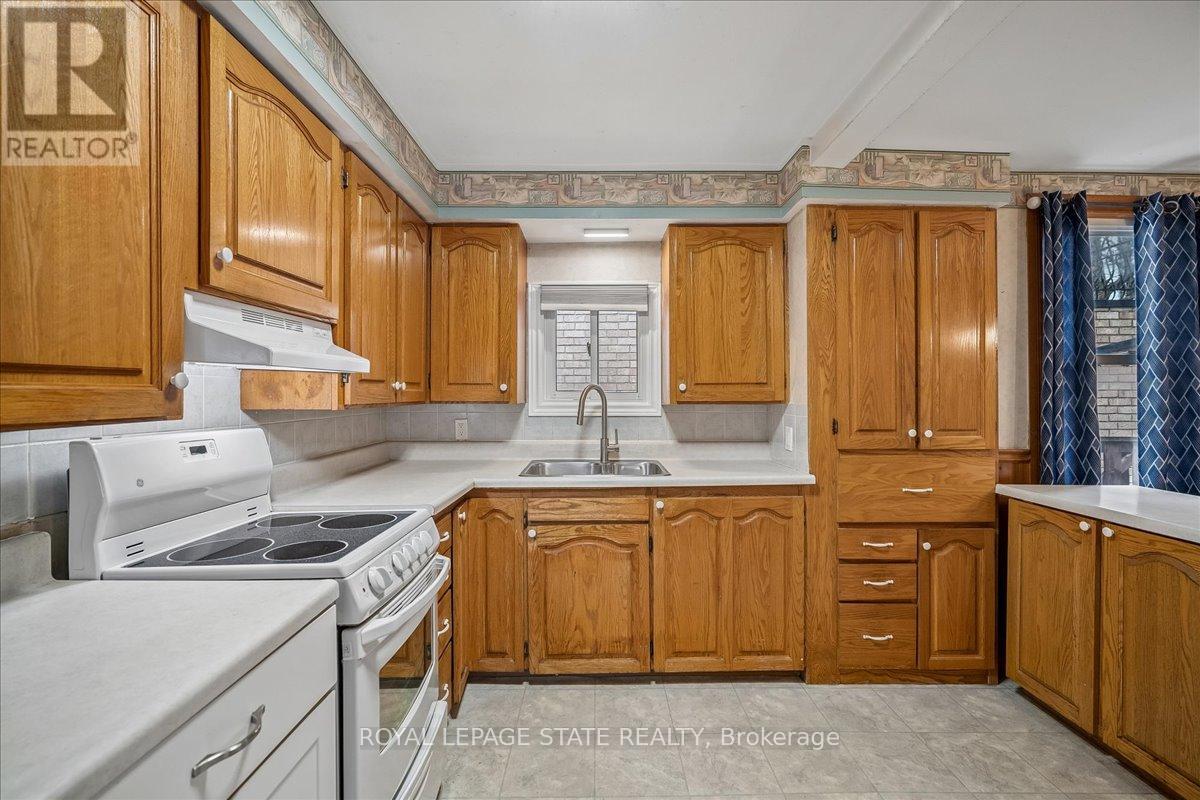 5 Herbert Court, Hamilton (Lakeshore), Ontario  L8E 5A7 - Photo 18 - X13012786