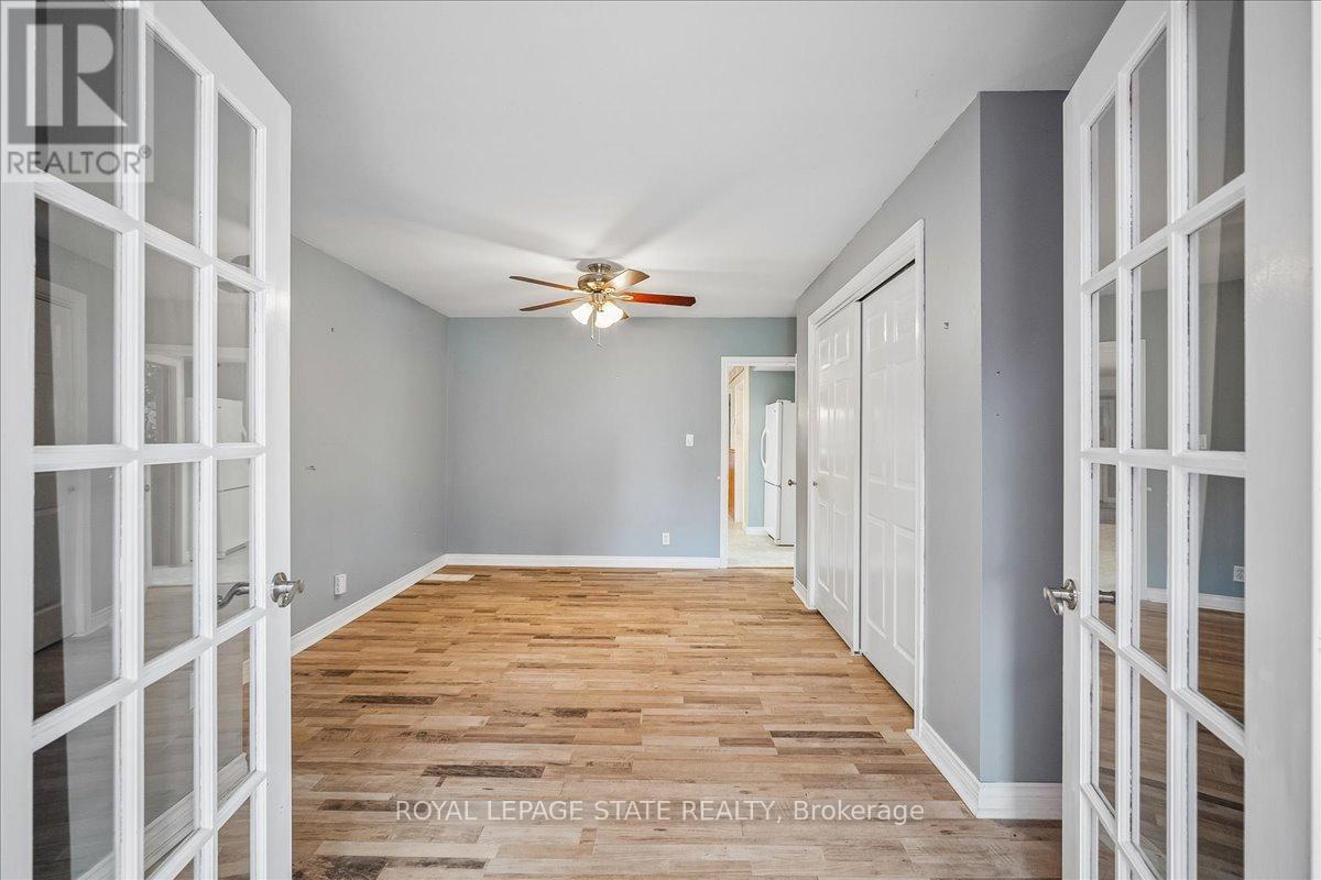 5 Herbert Court, Hamilton (Lakeshore), Ontario  L8E 5A7 - Photo 19 - X13012786