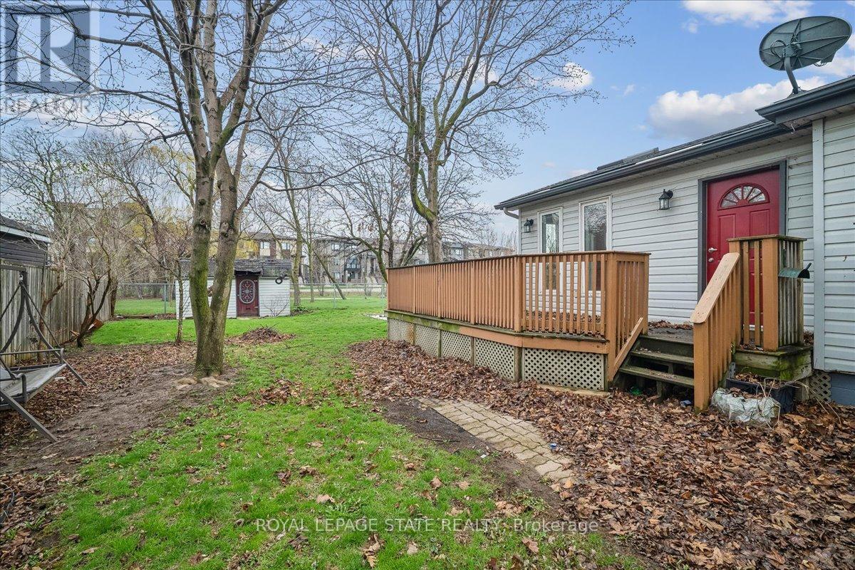 5 Herbert Court, Hamilton (Lakeshore), Ontario  L8E 5A7 - Photo 21 - X13012786