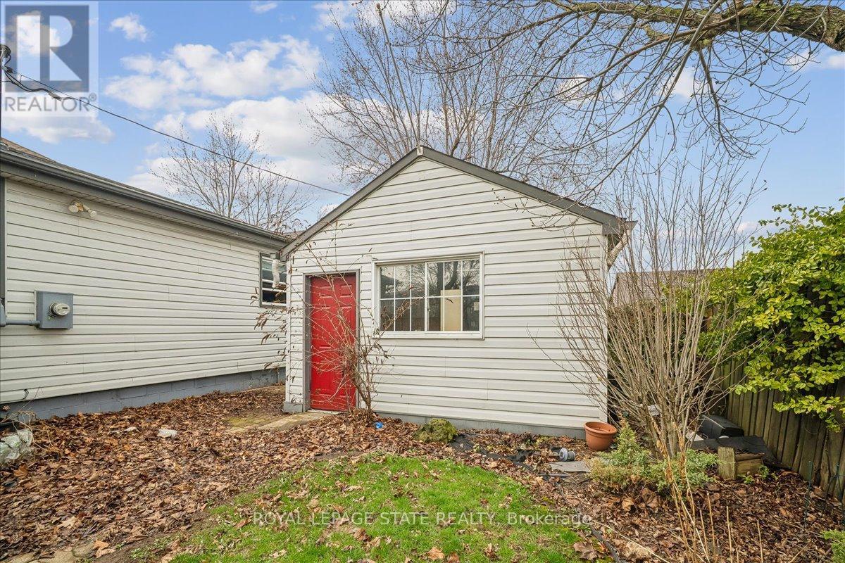 5 Herbert Court, Hamilton (Lakeshore), Ontario  L8E 5A7 - Photo 26 - X13012786