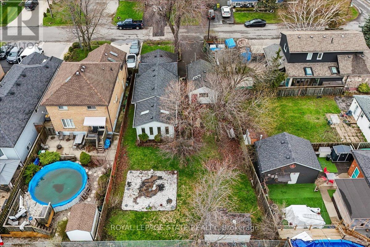 5 Herbert Court, Hamilton (Lakeshore), Ontario  L8E 5A7 - Photo 32 - X13012786