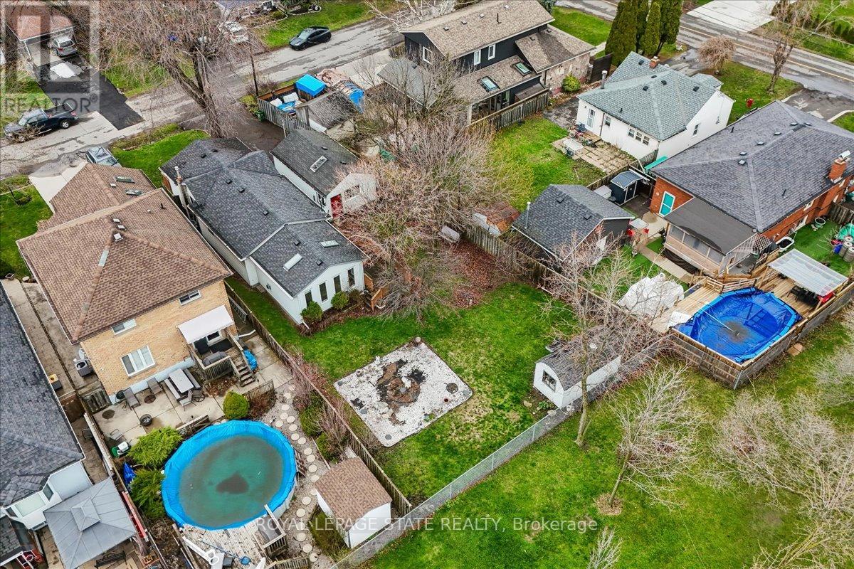 5 Herbert Court, Hamilton (Lakeshore), Ontario  L8E 5A7 - Photo 33 - X13012786