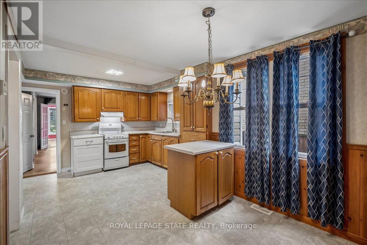 5 Herbert Court, Hamilton (Lakeshore), Ontario  L8E 5A7 - Photo 7 - X13012786