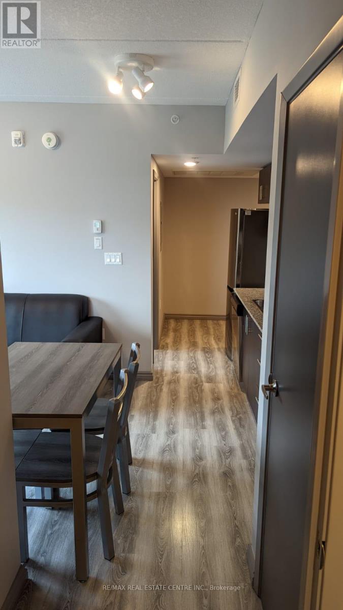 301b - 275 Larch Street, Waterloo, Ontario  N2L 3R2 - Photo 10 - X13012794