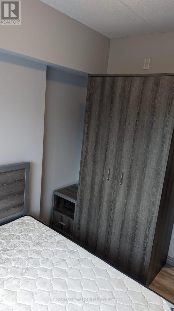 301b - 275 Larch Street, Waterloo, Ontario  N2L 3R2 - Photo 14 - X13012794