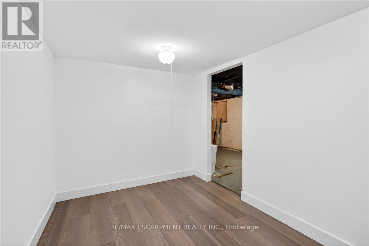 139 Queen Street S, Hamilton (Durand), Ontario  L8P 3S3 - Photo 35 - X13012796