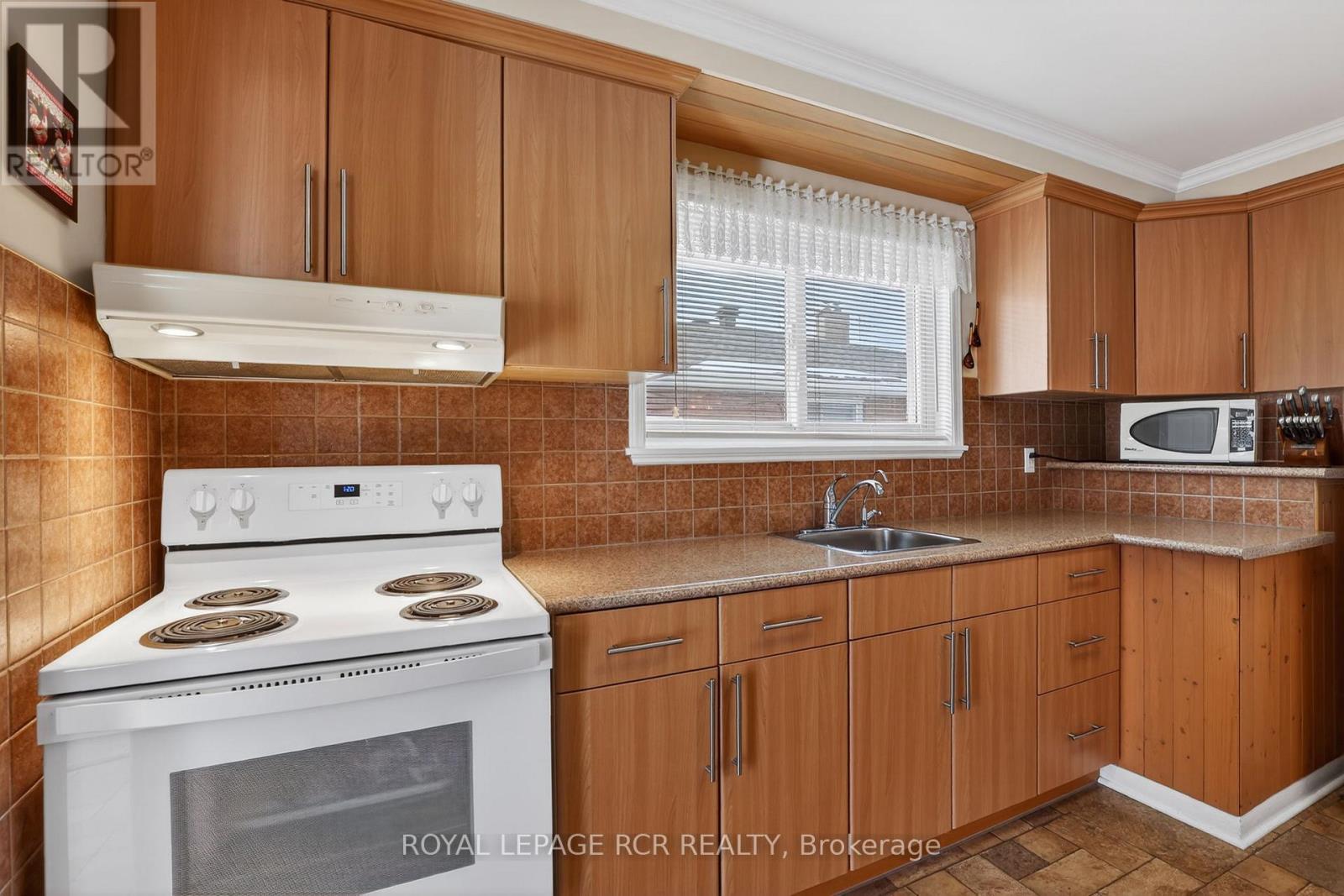 6 Ailsa Craig Court, Toronto, Ontario  M2R 2B8 - Photo 14 - C12902474