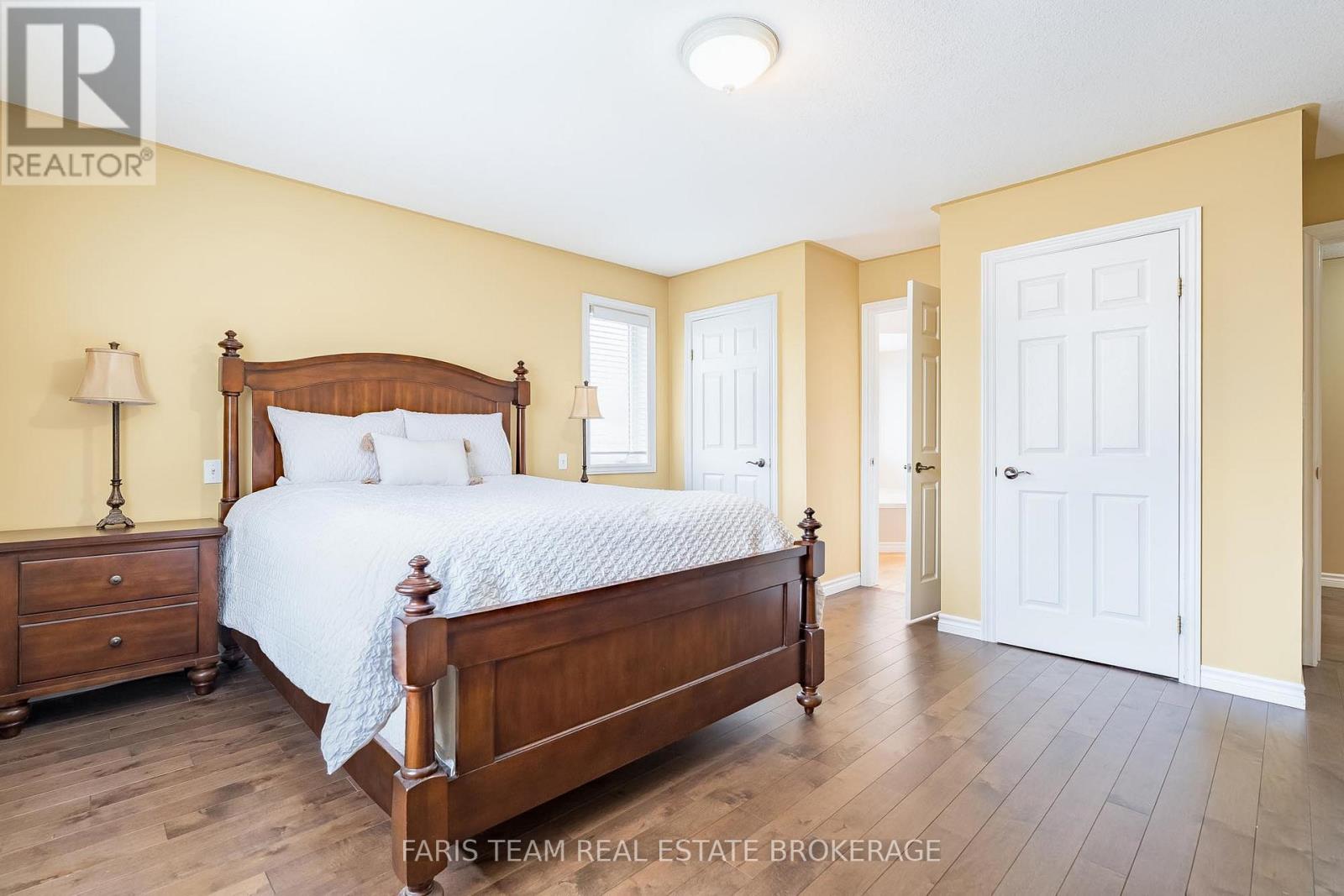 704 Trinity Street, Innisfil, Ontario  L9S 2G8 - Photo 18 - N12951320