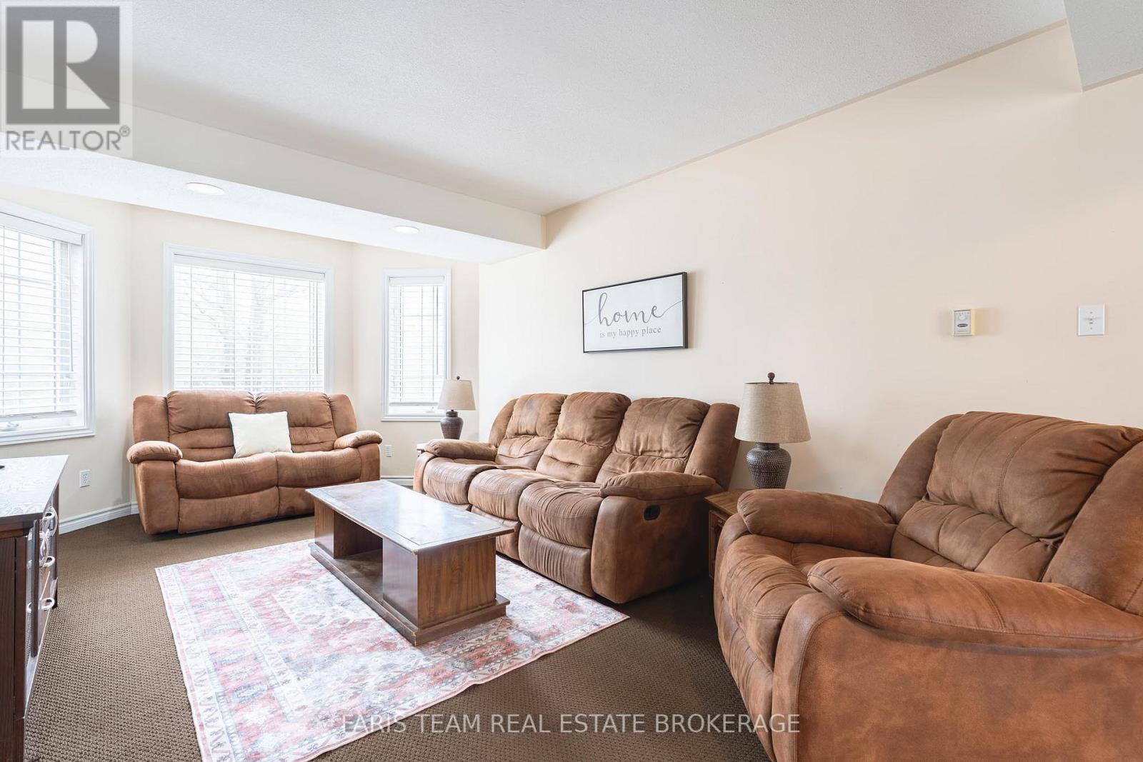 704 Trinity Street, Innisfil, Ontario  L9S 2G8 - Photo 27 - N12951320