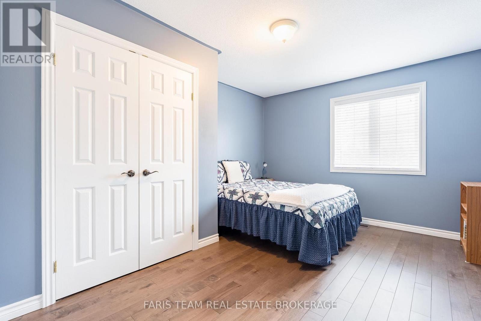 704 Trinity Street, Innisfil, Ontario  L9S 2G8 - Photo 21 - N12951320