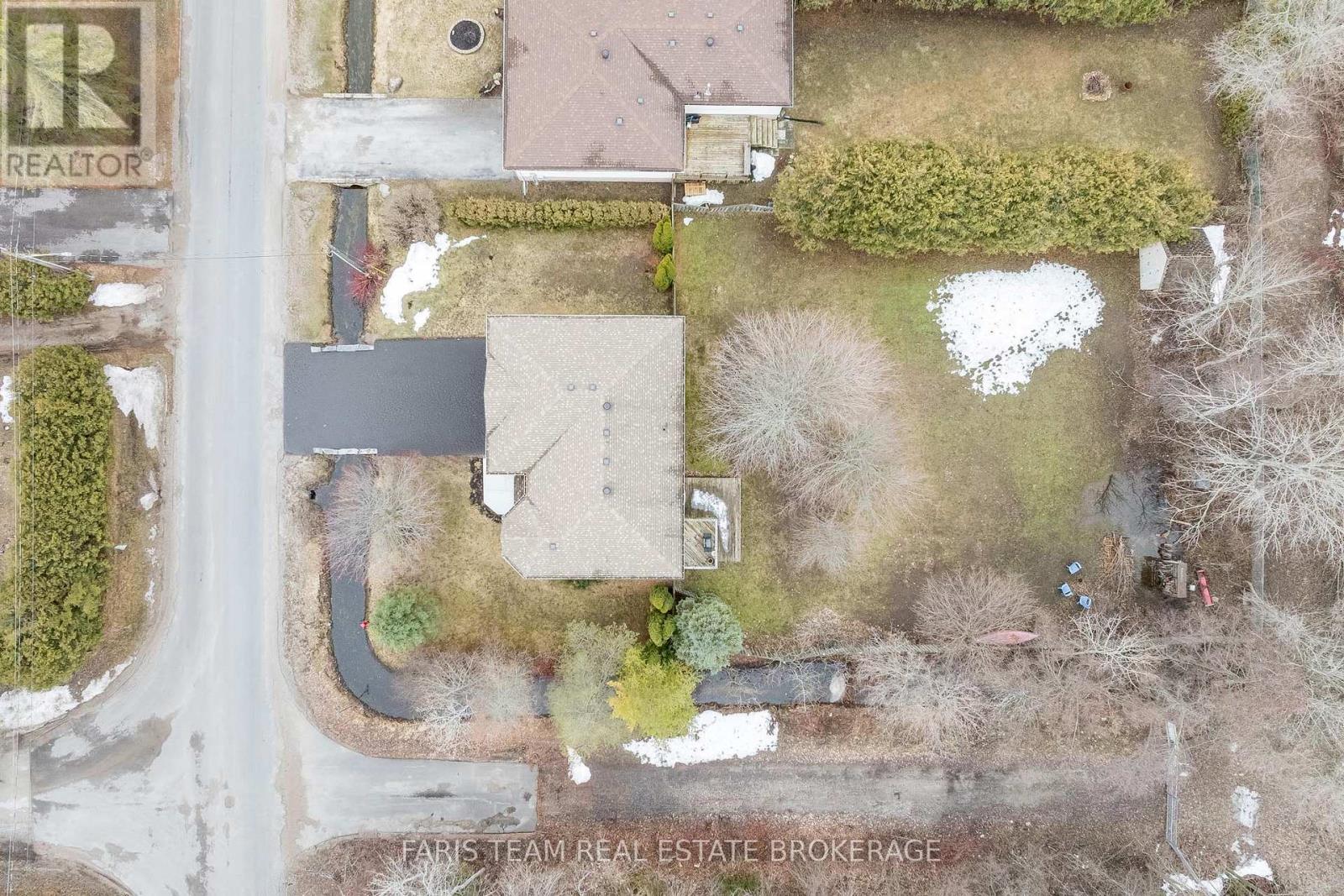 704 Trinity Street, Innisfil, Ontario  L9S 2G8 - Photo 41 - N12951320