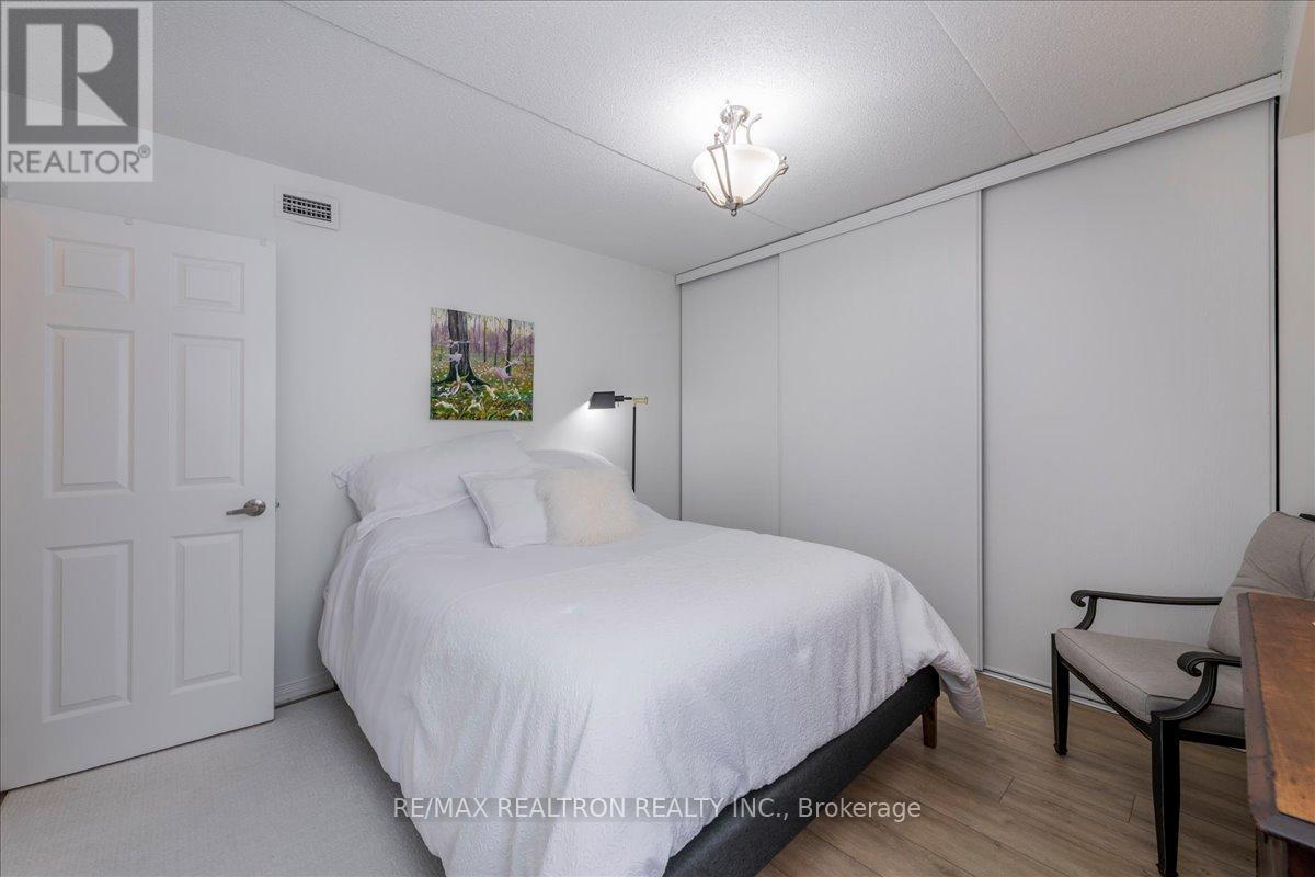 101 - 107 Bond Street, Orillia, Ontario  L3V 1J7 - Photo 17 - S12895900