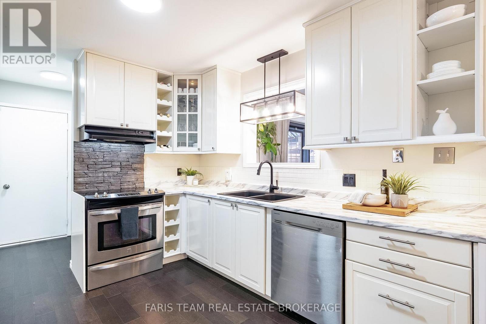 44 Regent Street, Kawartha Lakes, Ontario  K9V 3V2 - Photo 6 - X12949078