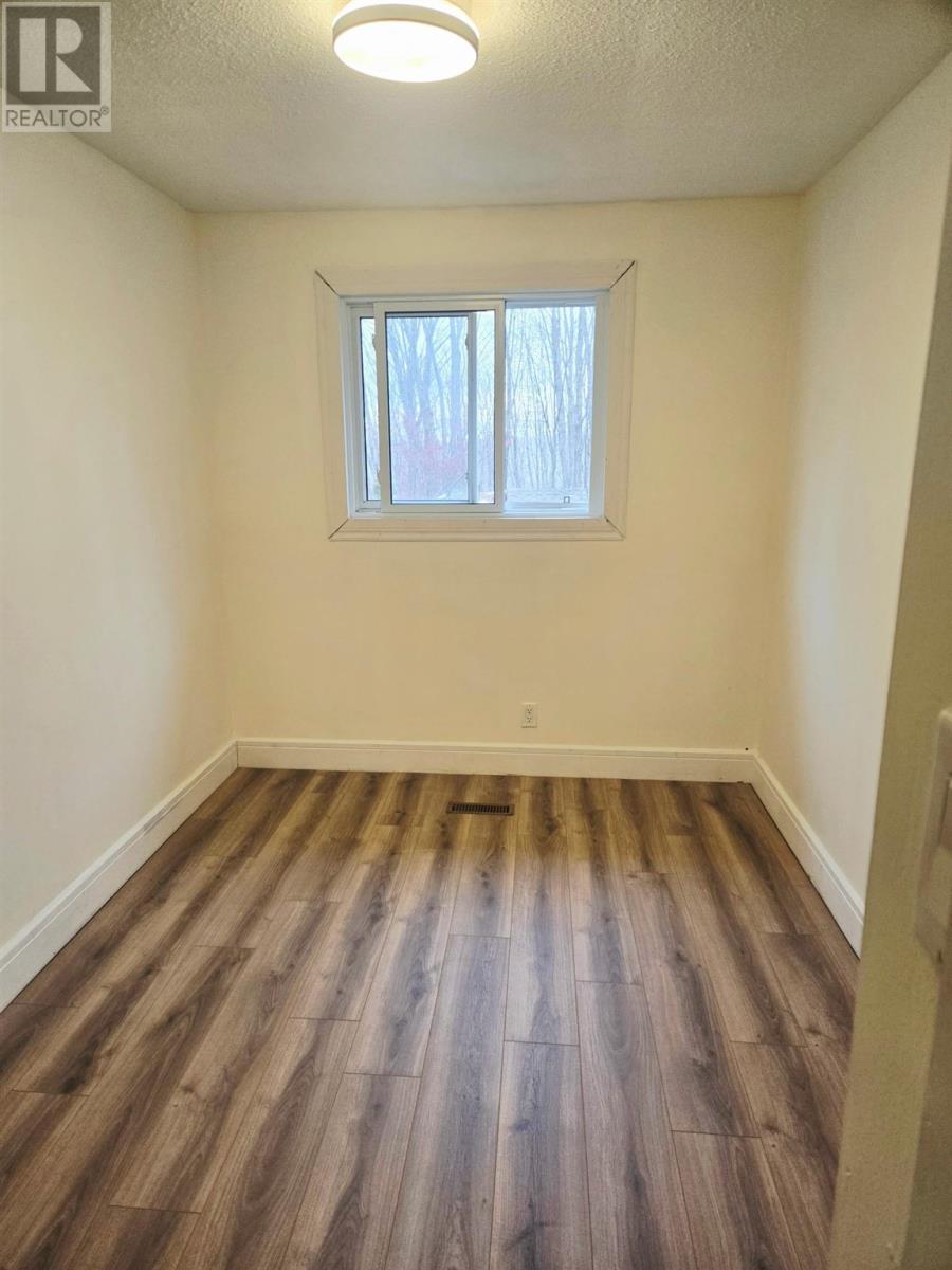 104 Taylor Blvd, Elliot Lake, Ontario  P5A 3K2 - Photo 29 - SM260533