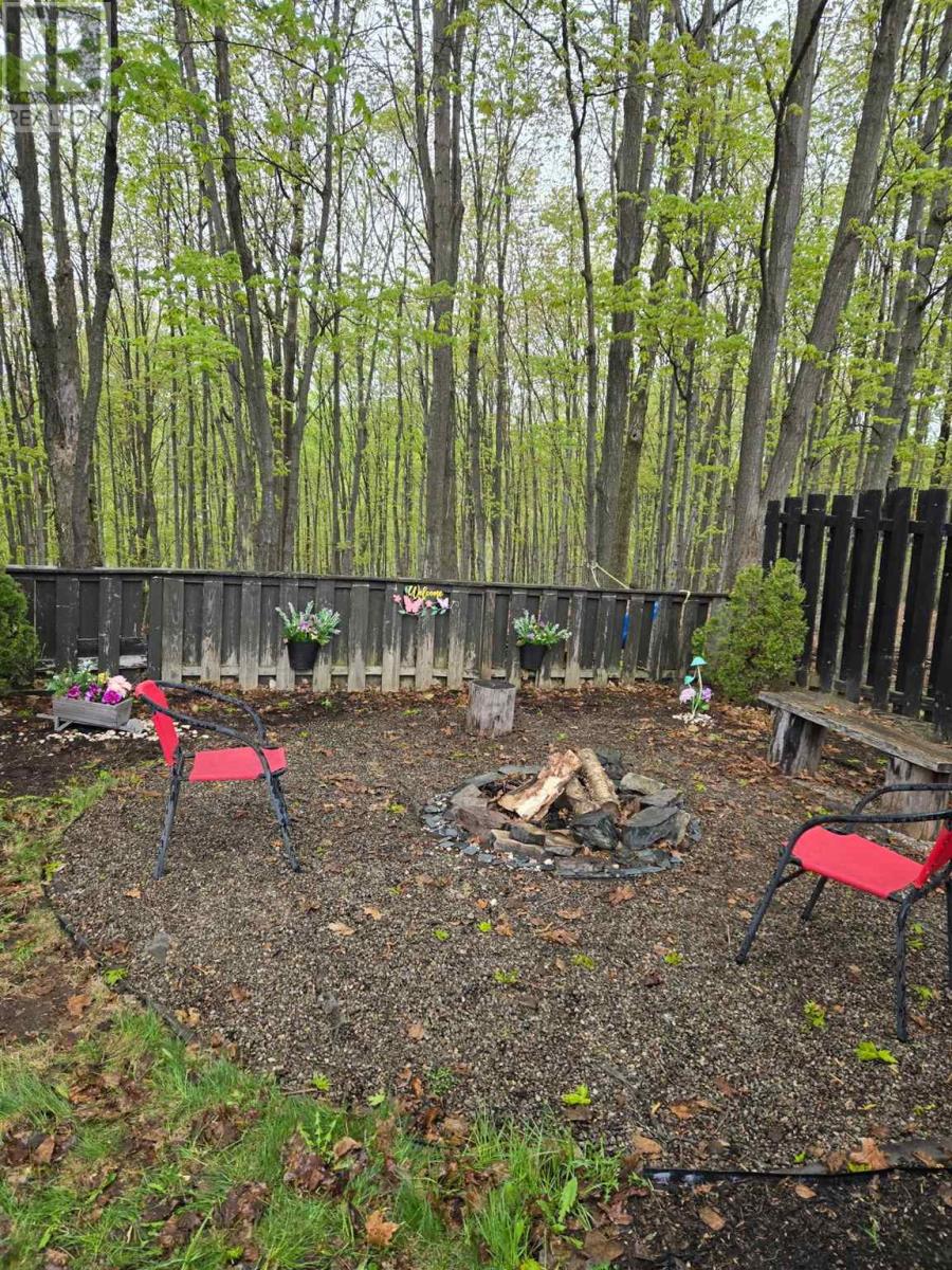 104 Taylor Blvd, Elliot Lake, Ontario  P5A 3K2 - Photo 46 - SM260533