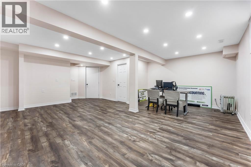 142 Dubrick Crescent, Kitchener, Ontario  N2E 4G3 - Photo 35 - 40821132