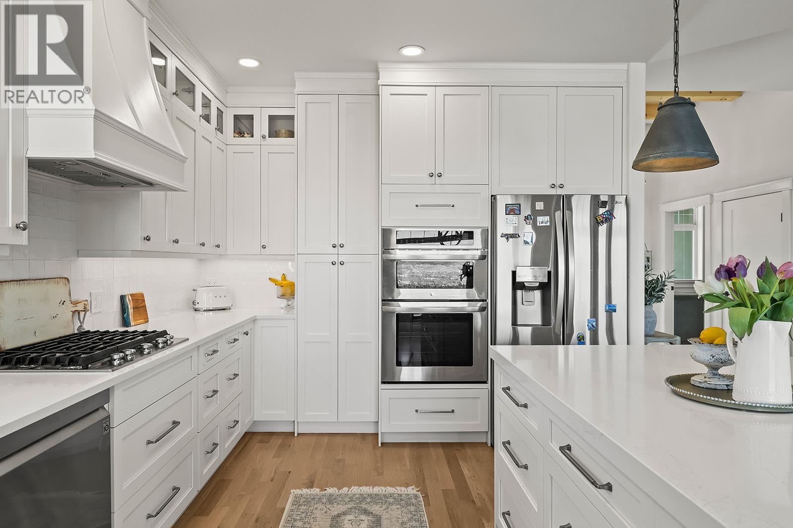 629 Almandine Court, Kelowna, British Columbia  V1W 4Z5 - Photo 8 - 10373724