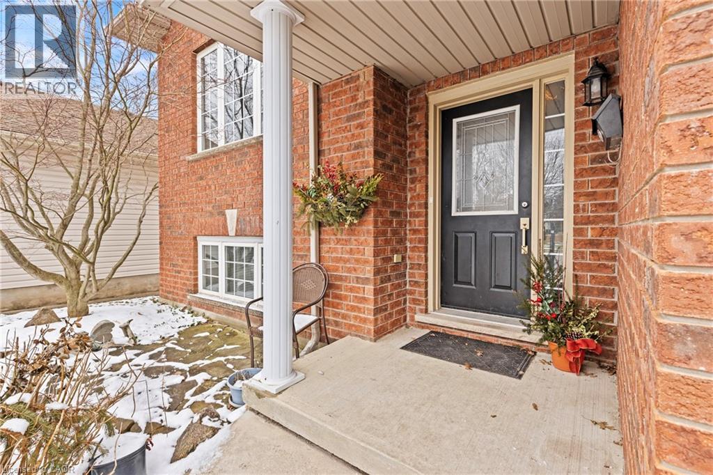 7852 Charnwood Avenue, Niagara Falls, Ontario  L2H 3E2 - Photo 2 - 40819662