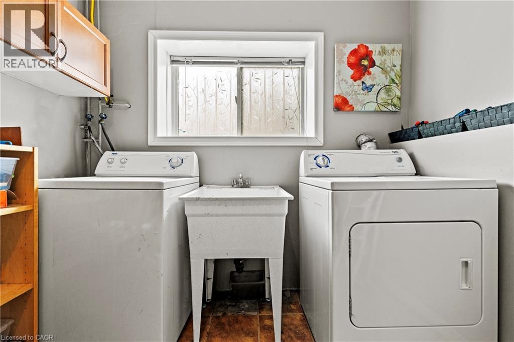 7852 Charnwood Avenue, Niagara Falls, Ontario  L2H 3E2 - Photo 31 - 40819662