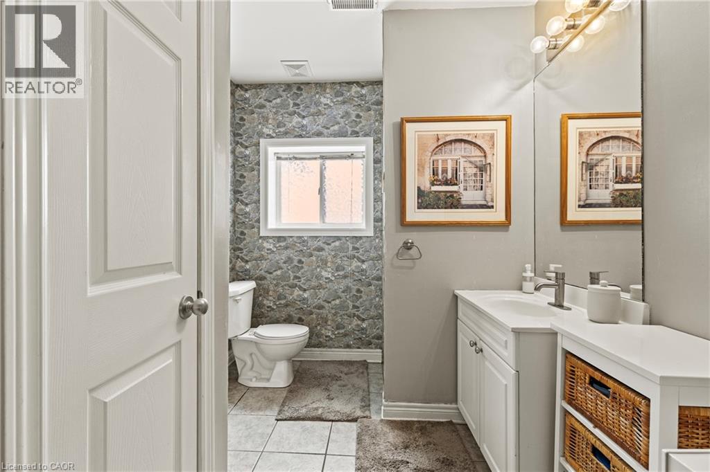 7852 Charnwood Avenue, Niagara Falls, Ontario  L2H 3E2 - Photo 30 - 40819662