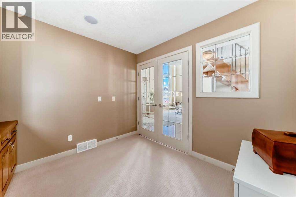 273 Everglade Circle Sw, Calgary, Alberta  T2Y 4M8 - Photo 25 - A2290246