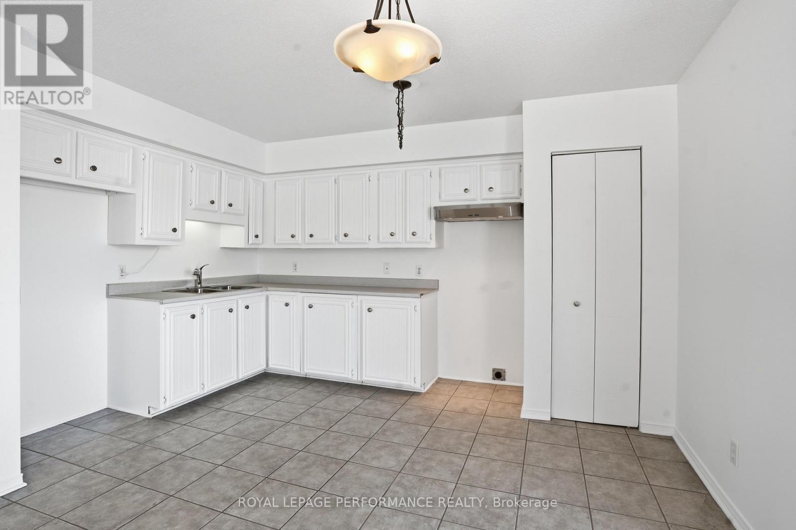 112 - 1101 Clement Street, Hawkesbury, Ontario  K6A 3P1 - Photo 13 - X12809654