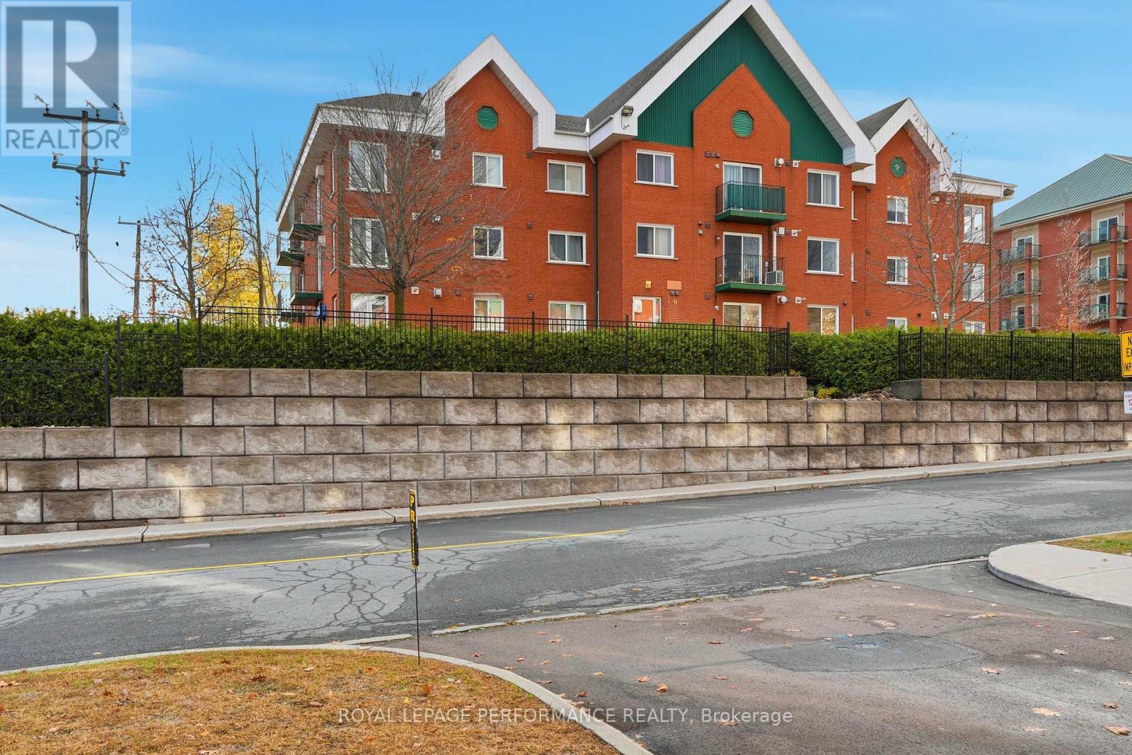 112 - 1101 CLEMENT STREET, Hawkesbury, Ontario