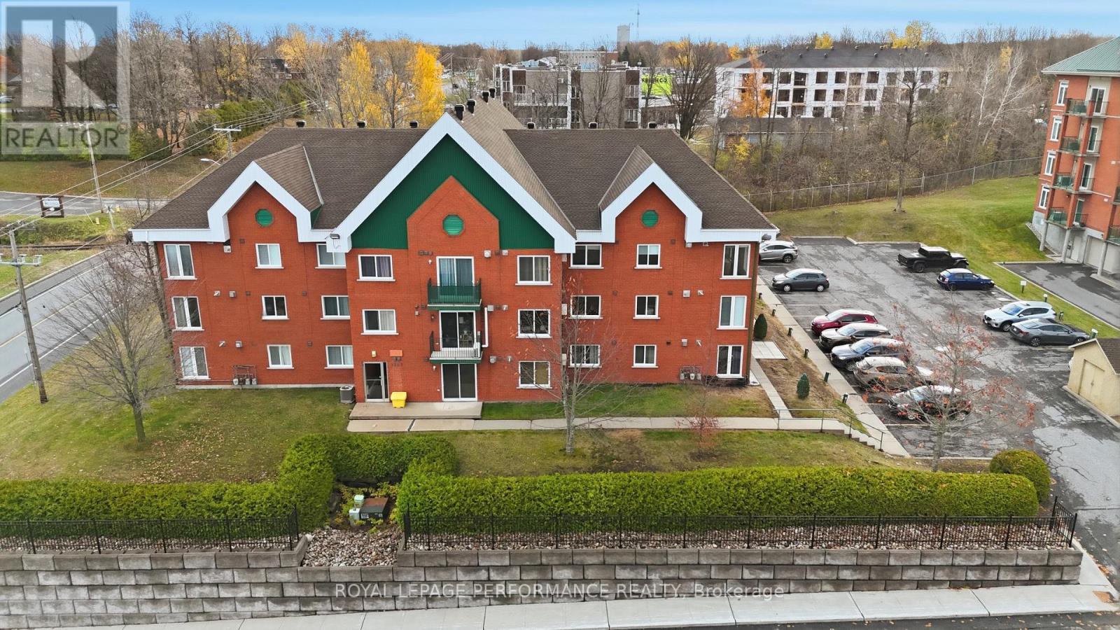 122 - 1101 CLEMENT STREET, Hawkesbury, Ontario