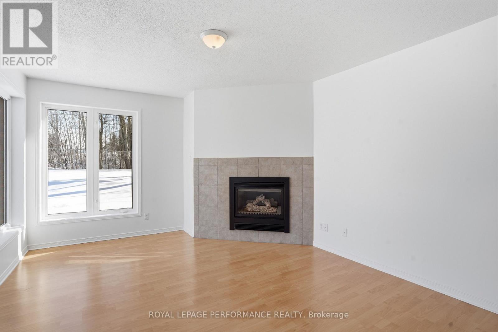 112 - 1101 Clement Street, Hawkesbury, Ontario  K6A 3P1 - Photo 9 - X12809654