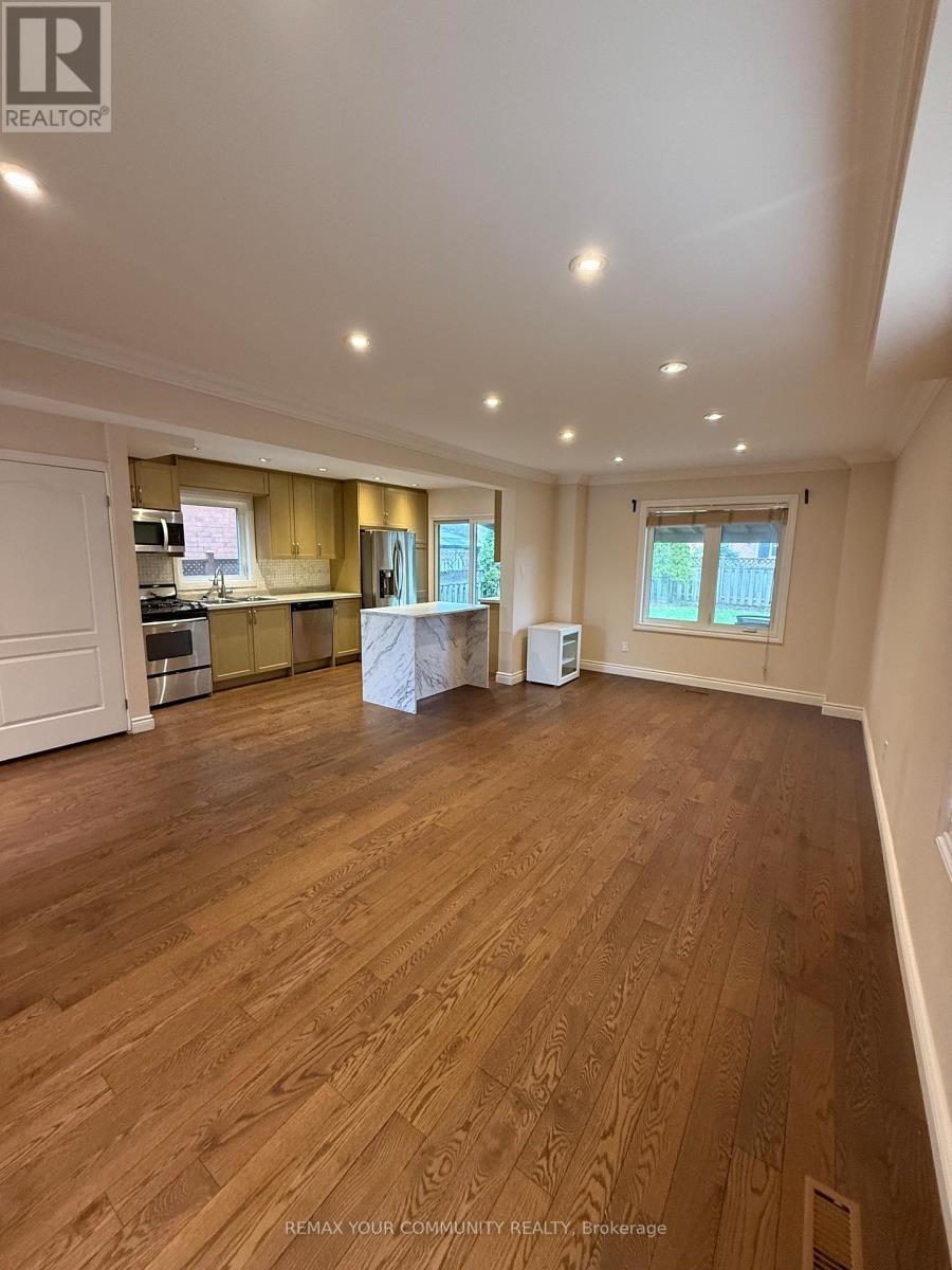 81 Waterfall Road, Vaughan, Ontario  L4L 5B3 - Photo 5 - N12946542