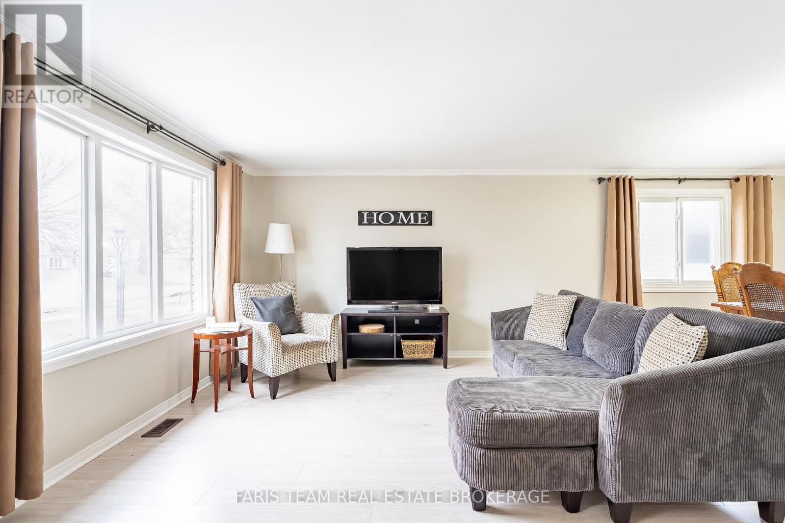 13 Maitland Drive, Barrie, Ontario  L4M 5W1 - Photo 10 - S12964874